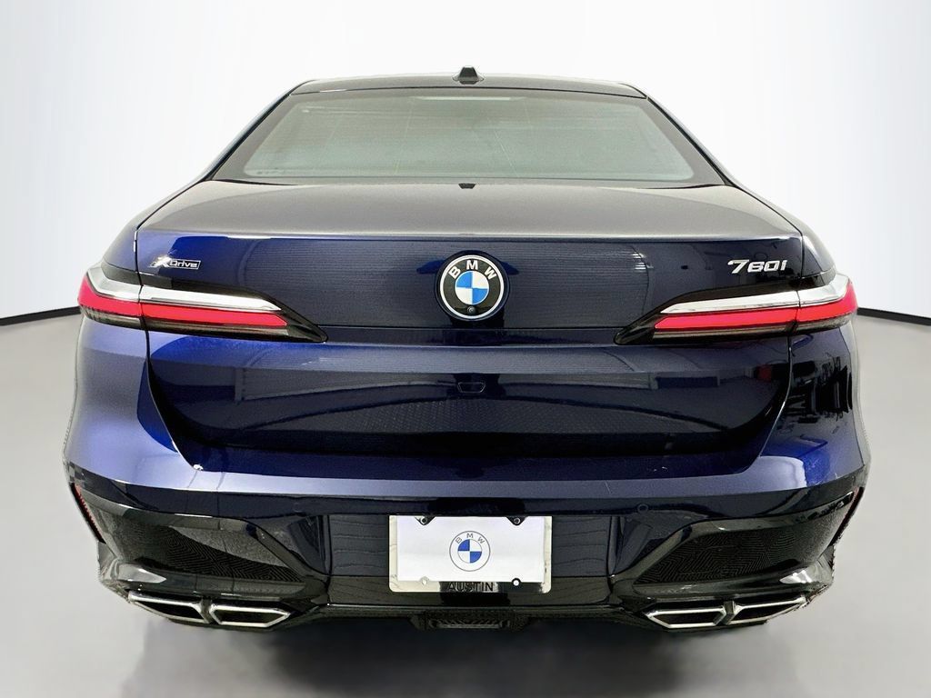 Certified 2024 BMW 760i xDrive AWD/4WD image 6