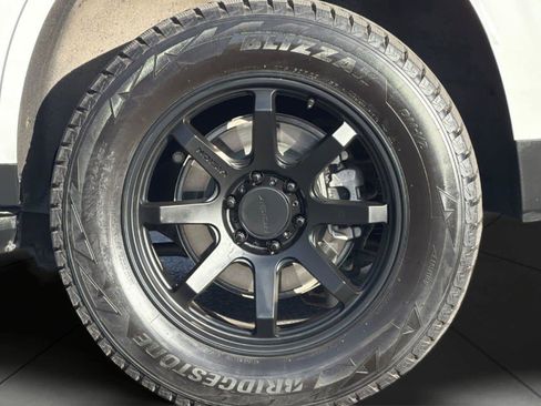 Used 2024 Chevrolet Tahoe RST w/ Sport Performance Package image 11