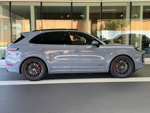 Certified 2025 Porsche Cayenne GTS AWD/4WD image 6