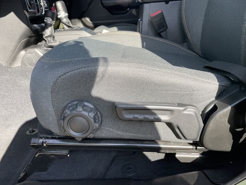 Used 2024 Jeep Wrangler Sport S image 32