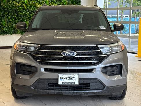 Used 2021 Ford Explorer XLT image 9