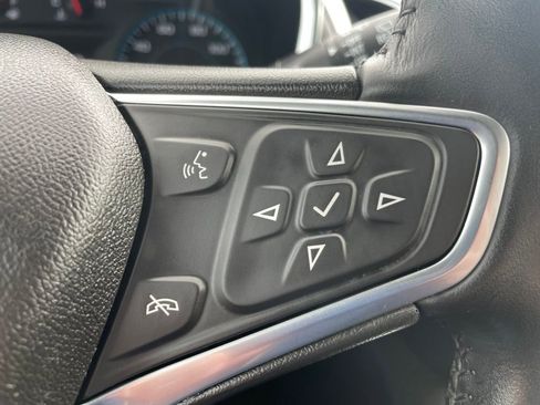 Used 2018 Chevrolet Equinox LT AWD/4WD image 15