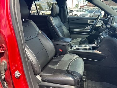 Used 2020 Ford Explorer ST w/ ST Street Pack image 11