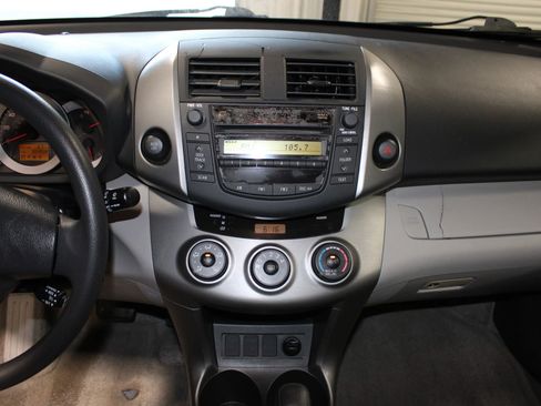 Used 2006 Toyota RAV4 2WD image 12