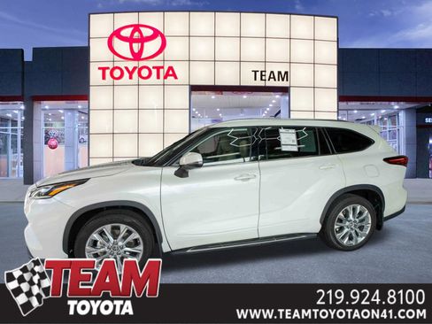 Used 2020 Toyota Highlander Limited AWD/4WD image 1