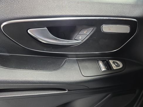Used 2023 Mercedes-Benz Metris Passenger image 27