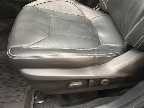 Used 2020 Subaru Forester Limited w/ Popular Package #3 AWD/4WD image 12