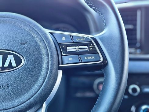 Used 2022 Kia Sportage EX image 26