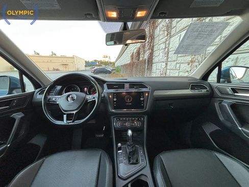 Used 2018 Volkswagen Tiguan SE image 18
