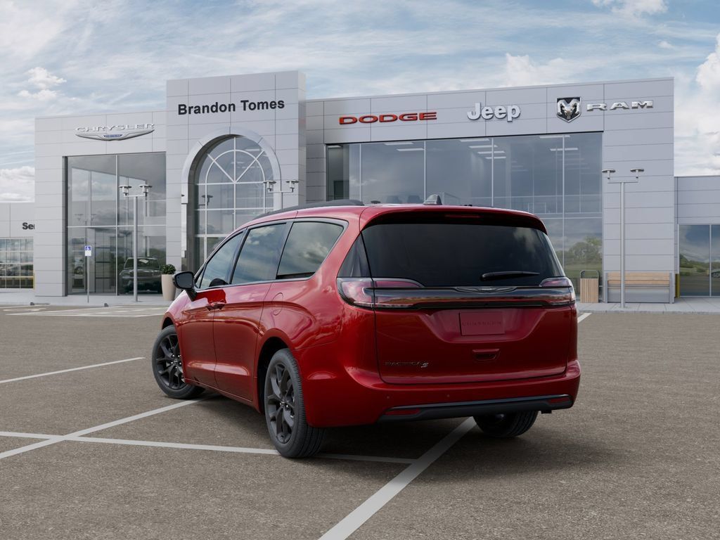 New 2026 Chrysler Pacifica Select w/ S Appearance Package FWD image 3