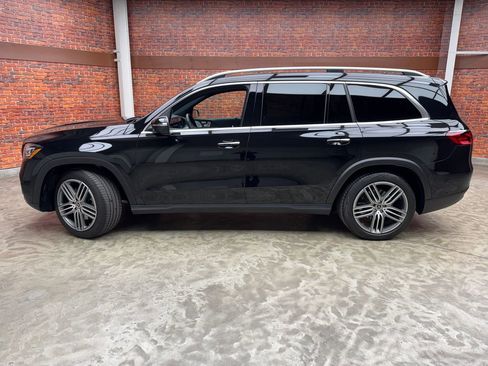 New 2025 Mercedes-Benz GLS 450 4MATIC image 2