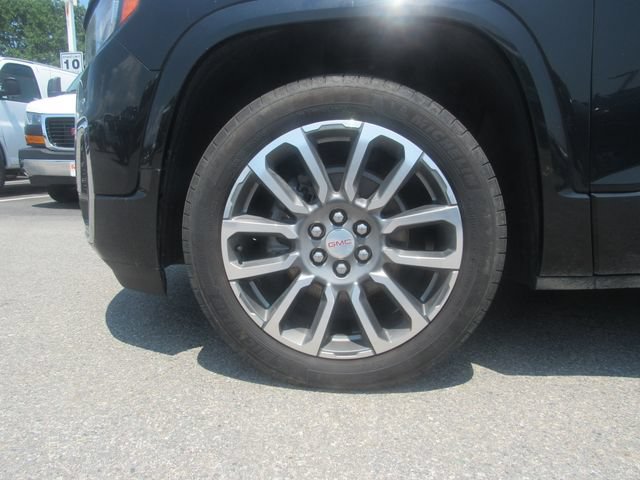 Certified 2023 GMC Acadia Denali w/ Denali Ultimate Package AWD/4WD image 6