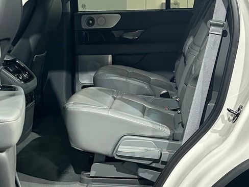 Used 2020 Lincoln Navigator Reserve w/ Luxury Package AWD/4WD image 51