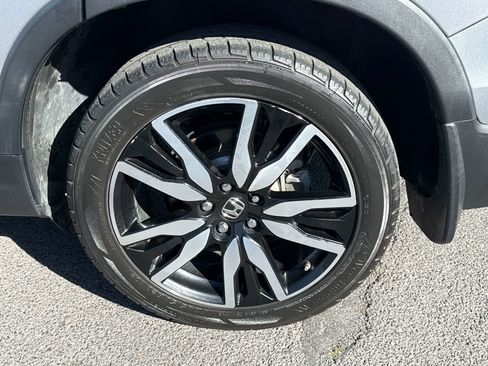 Used 2021 Honda Pilot Touring image 7
