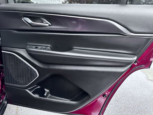 Used 2021 Jeep Grand Cherokee L Laredo image 33