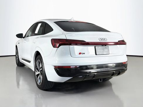 Certified 2024 Audi Q8 e-tron Premium AWD/4WD image 5