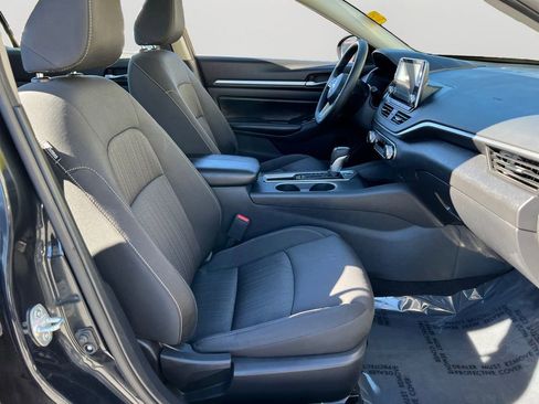 Used 2022 Nissan Altima 2.5 SV image 8