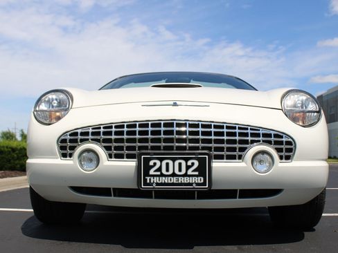 Used 2002 Ford Thunderbird RWD image 26