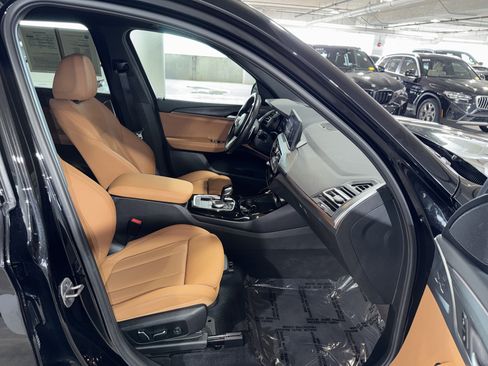 Used 2024 BMW X3 sDrive30i w/ Premium Package RWD image 10