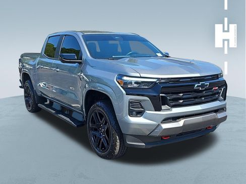 Used 2024 Chevrolet Colorado Z71 w/ Z71 Convenience Package 2 AWD/4WD image 1