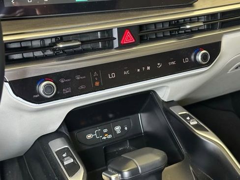 Used 2024 Kia Sorento X-Line EX AWD/4WD image 28
