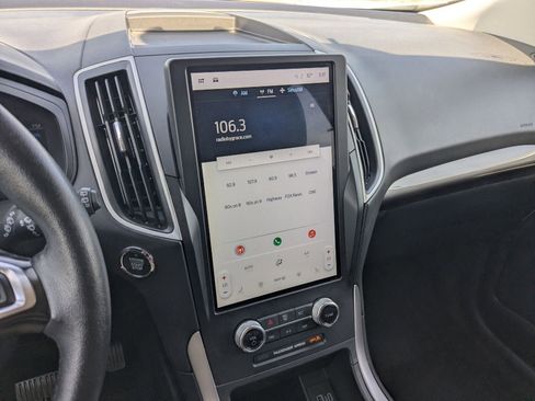 Used 2024 Ford Edge SEL image 19