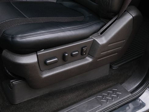 Used 2013 Ford F150 Raptor w/ Luxury Equipment Group image 19