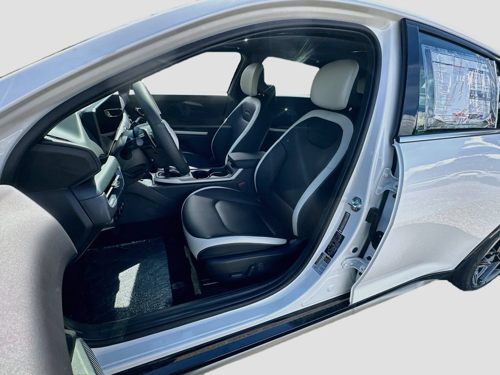 New 2026 Kia K4 GT-Line FWD image 20