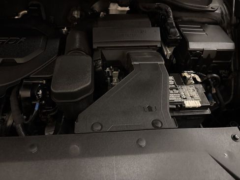 Used 2020 Hyundai Santa Fe SE image 25