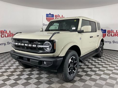 New 2026 Ford Bronco Outer Banks image 7