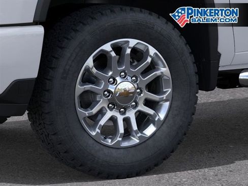 New 2026 Chevrolet Silverado 2500 LT w/ Z71 Chrome Sport Edition AWD/4WD image 9