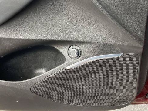 Used 2019 Buick Enclave Essence FWD image 20