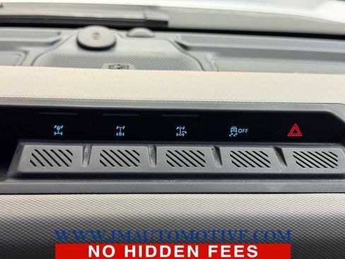 Used 2023 Ford Bronco Wildtrak image 39