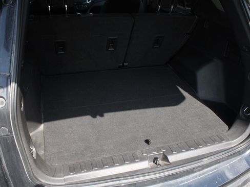 Used 2020 Chevrolet Equinox LT w/ Driver Convenience Package AWD/4WD image 8
