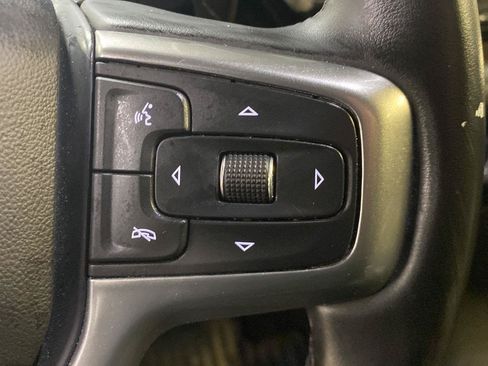 Used 2023 Chevrolet Silverado 1500 LT AWD/4WD image 18