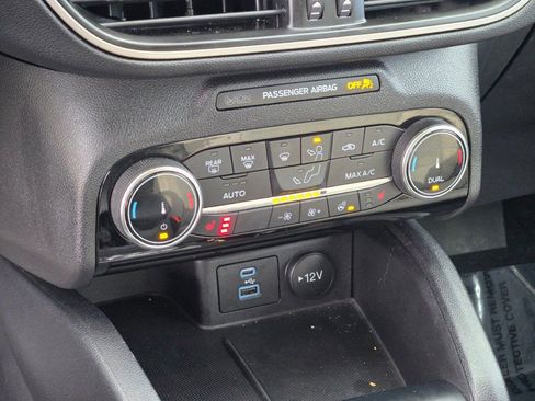 Certified 2022 Ford Escape SE w/ Convenience Package image 27