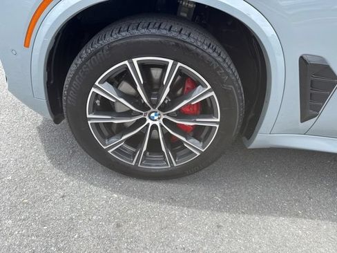 Used 2024 BMW X5 xDrive40i w/ M Sport Package AWD/4WD image 13