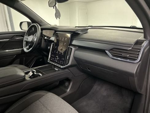 Certified 2025 GMC Acadia Elevation image 29