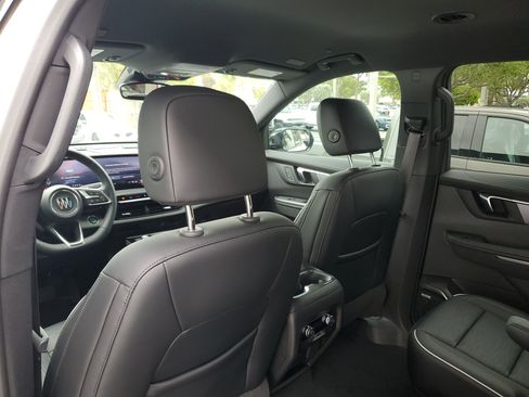 Certified 2025 Buick Enclave Sport Touring w/ Power Package image 16