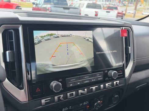 New 2026 Nissan Frontier 4x4 Crew Cab image 18