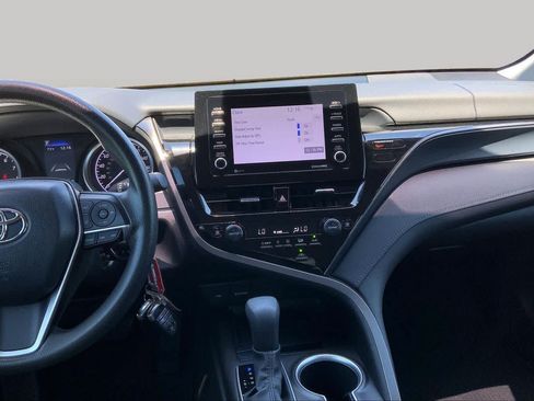 Used 2022 Toyota Camry LE w/ Carpet Mat Package (TMS) FWD image 6
