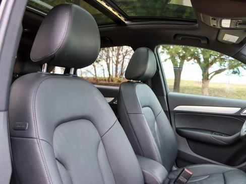 Used 2018 Audi Q3 2.0T Premium w/ Convenience Package image 33