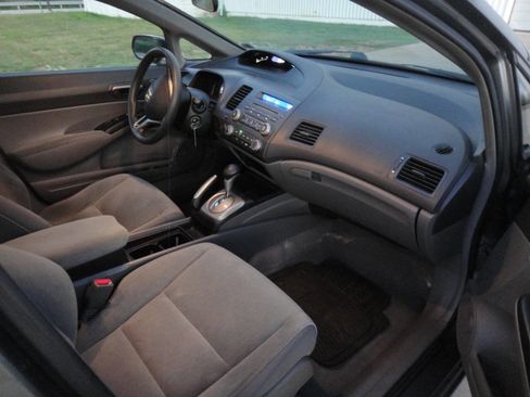 Used 2010 Honda Civic LX image 16