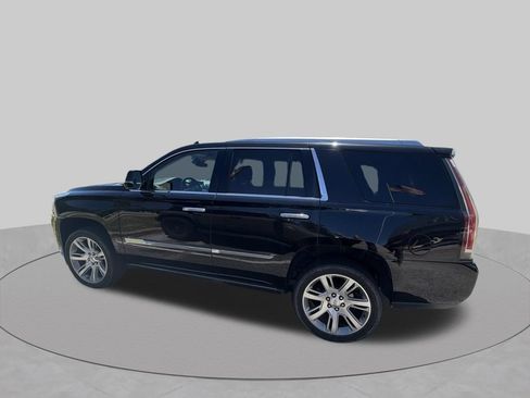 Used 2018 Cadillac Escalade Premium Luxury RWD image 6