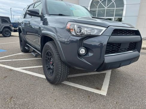 Used 2024 Toyota 4Runner TRD Off-Road Premium w/ Moonroof Package AWD/4WD image 3