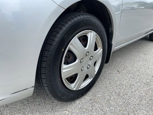 Used 2013 Nissan Versa S image 9