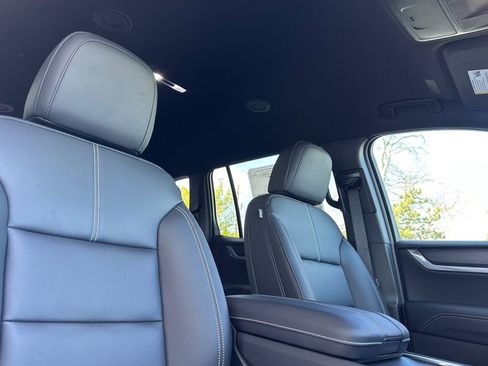 New 2025 GMC Acadia Elevation w/ Elevation Premium Package image 15