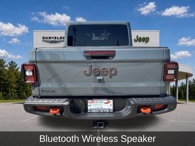 Used 2025 Jeep Gladiator Mojave AWD/4WD image 10