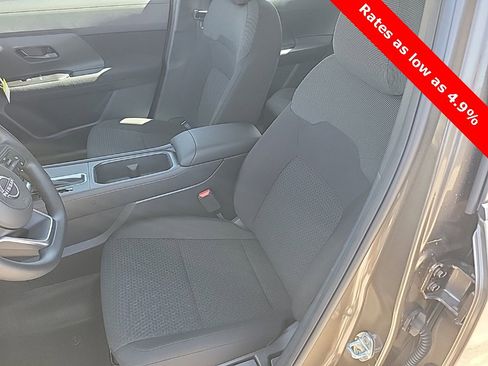 New 2025 Nissan Kicks S image 18