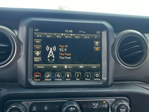 Used 2023 Jeep Wrangler Unlimited w/ Cold Weather Group AWD/4WD image 18